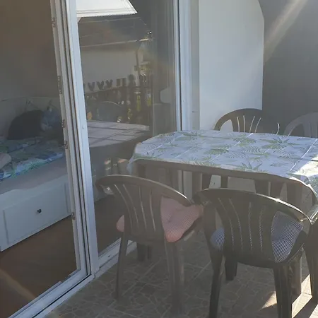 Sophie With Balcony Lägenhet