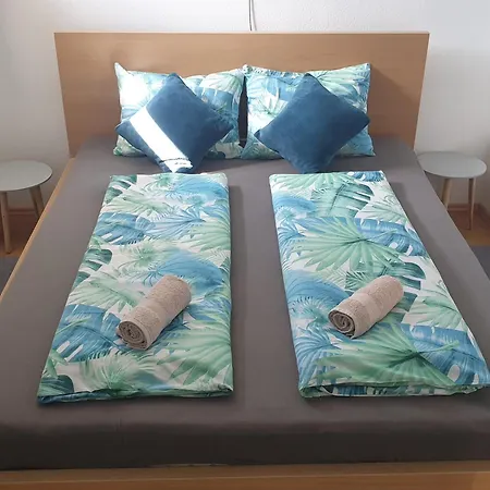 Sophie With Balcony Apartament Balatonberény