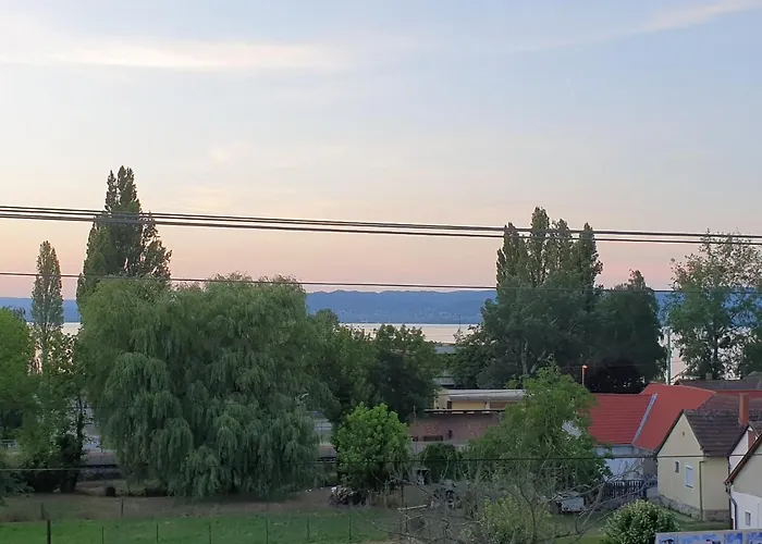公寓 Sophie With Balcony Balatonberény
